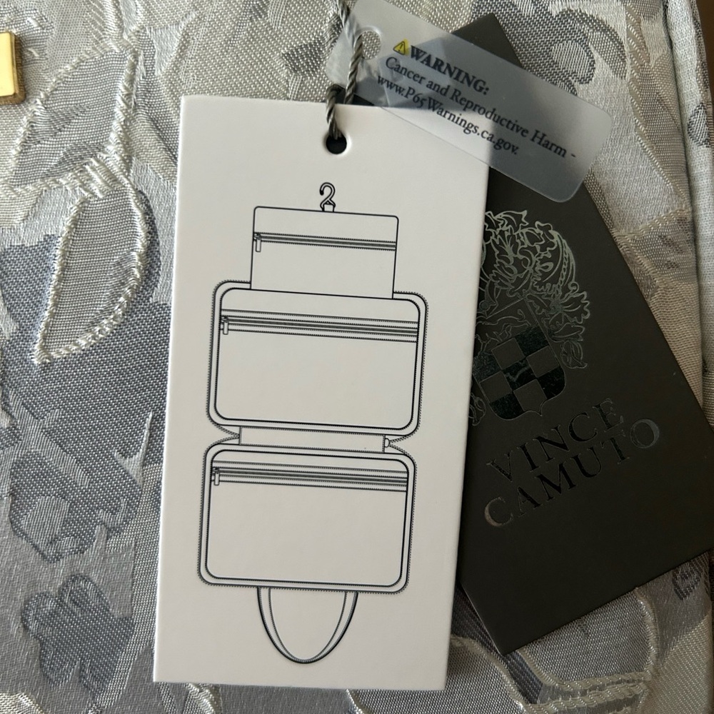 *New* Vince Camuto Gray and Silver Floral Travel Pouch - Picture 5 of 12